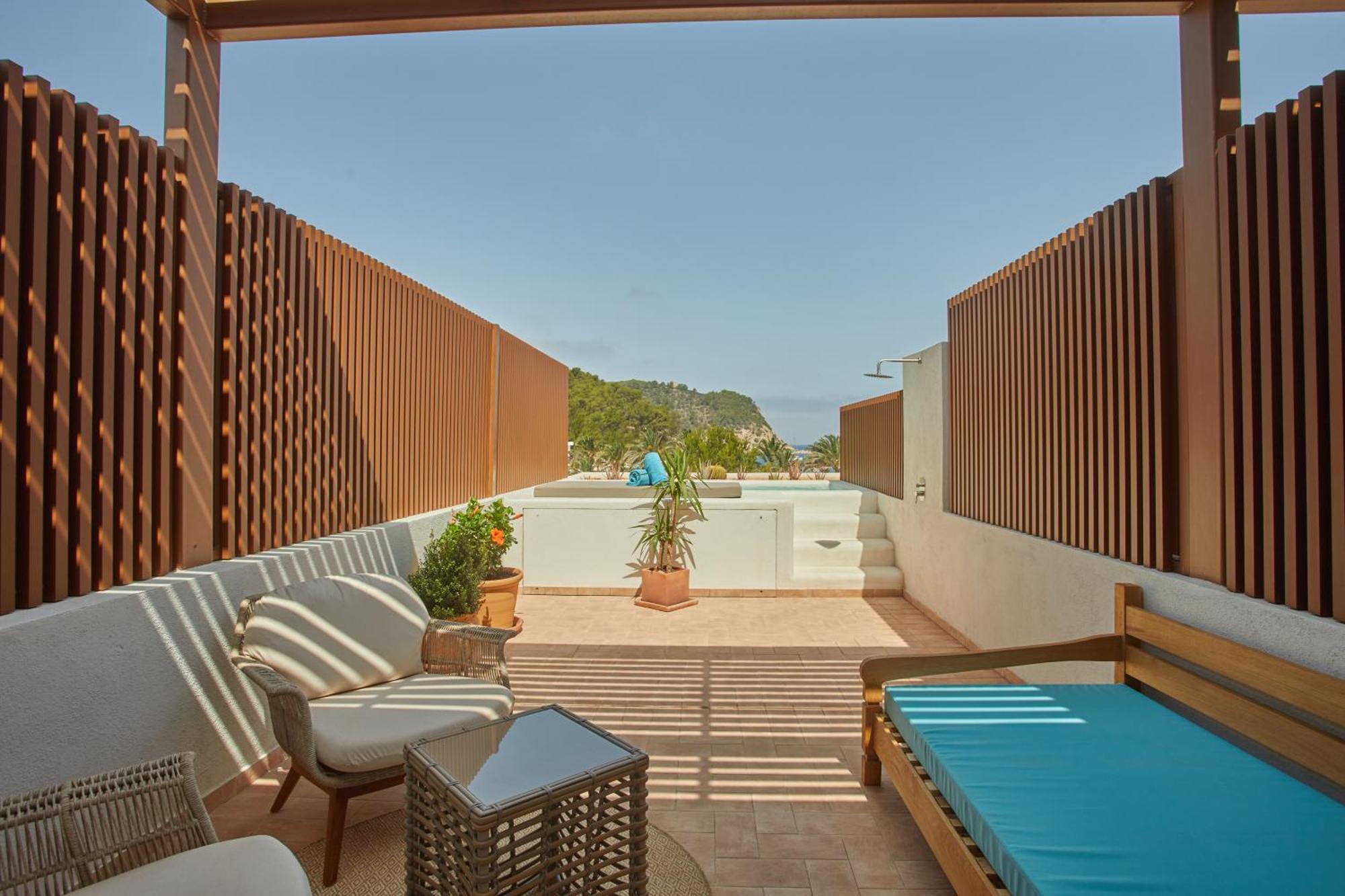 The Club Cala San Miguel Hotel Ibiza, Curio Collection By Hilton (Adults Only) Port de Sant Miguel Exterior foto