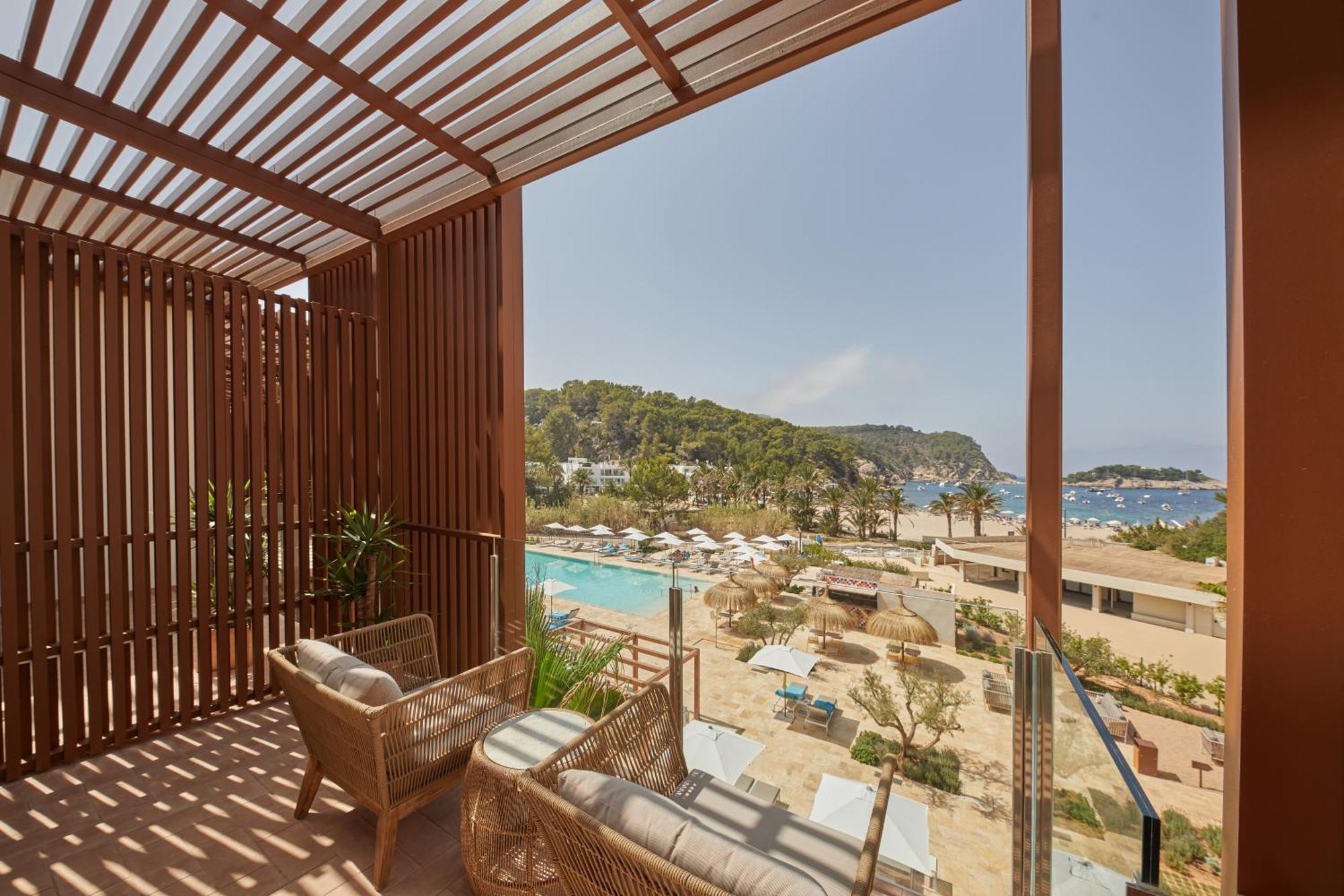 The Club Cala San Miguel Hotel Ibiza, Curio Collection By Hilton (Adults Only) Port de Sant Miguel Quarto foto